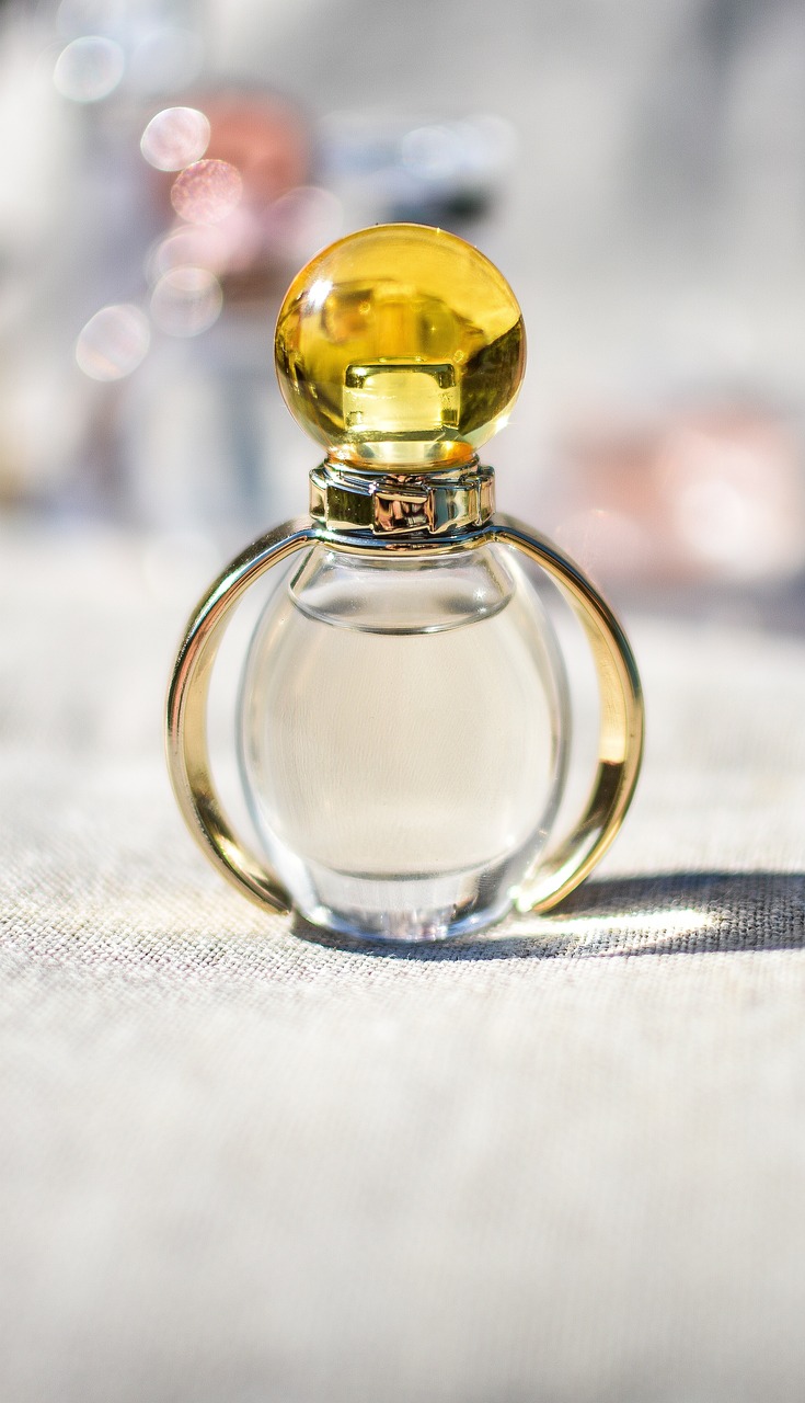 bottle, perfume, perfume bottle-2387210.jpg